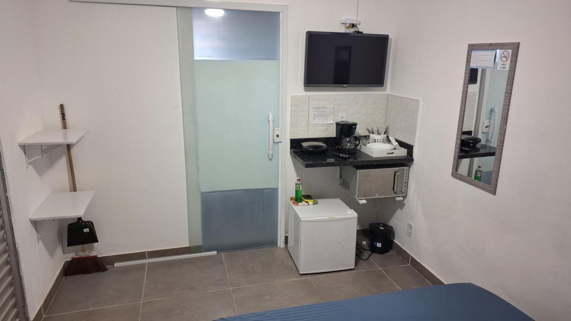 Suites Do Jaja 900M Da Praia Do Forte Centro De Cf Кабу-Фриу Экстерьер фото